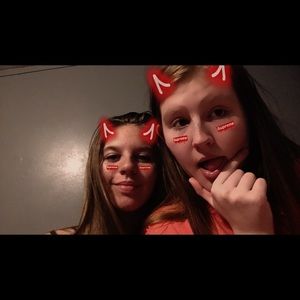 Meet your Posher, Rhylea